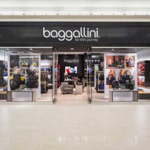 Exterior facade of Baggallini store in Mall of America